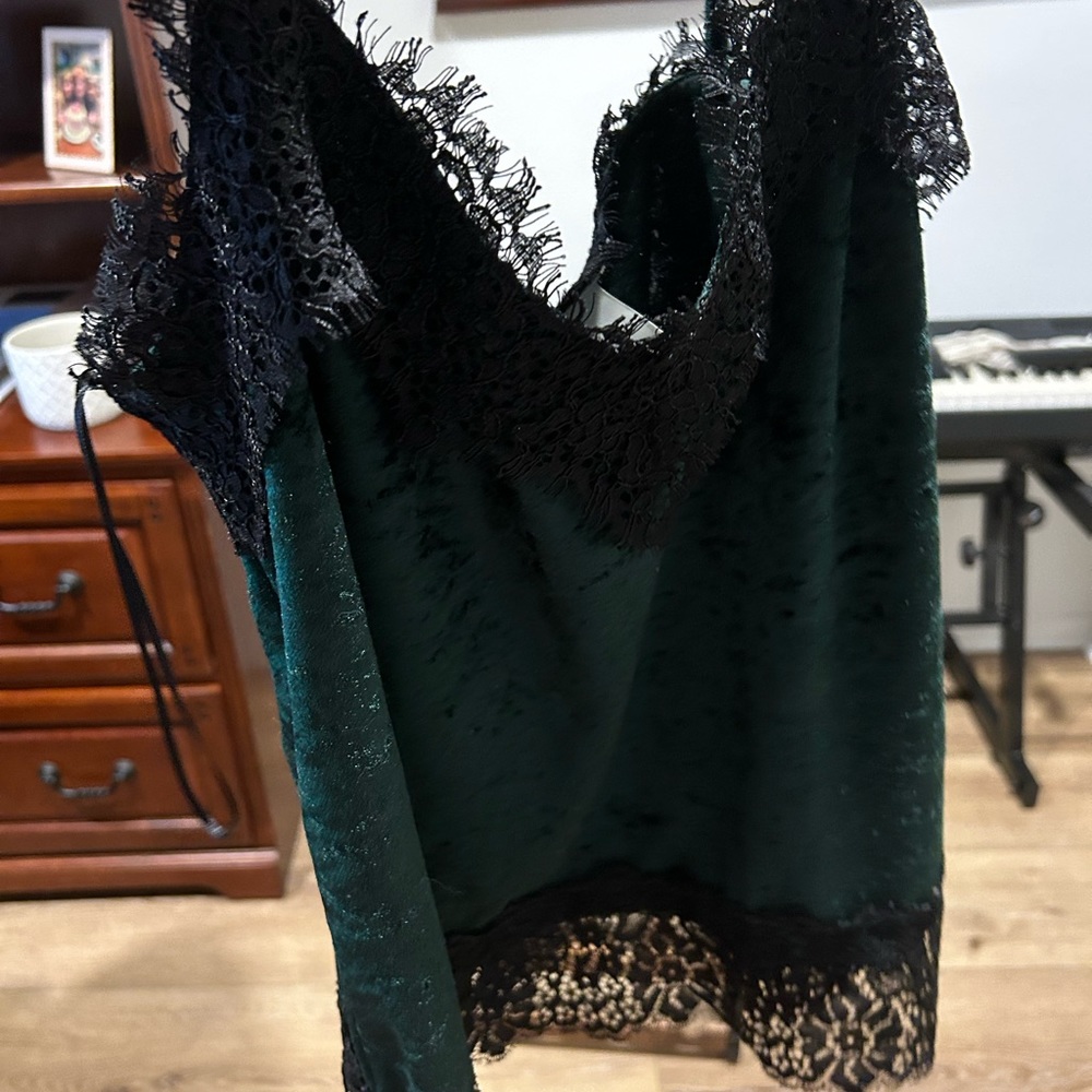 Velvet green top with black lace trim